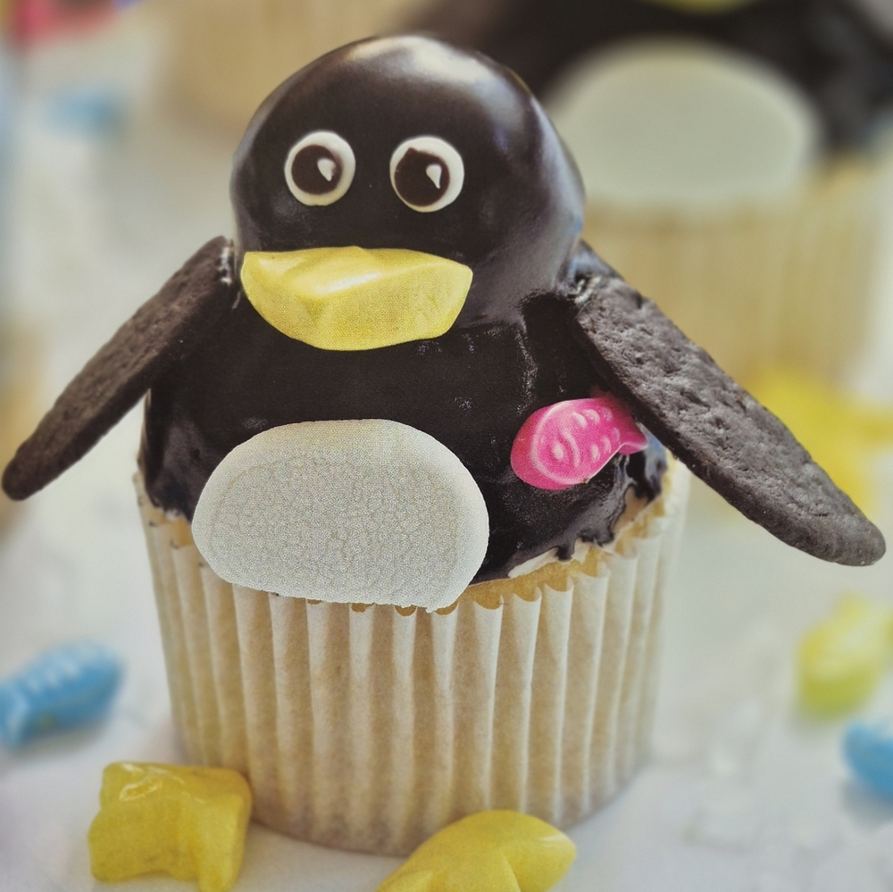 Book. Create Fun Cupcakes - Picture 10 of 11